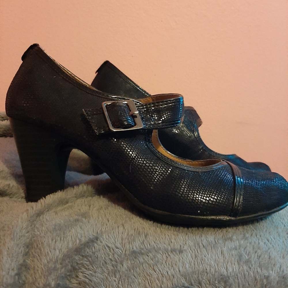 Black heels